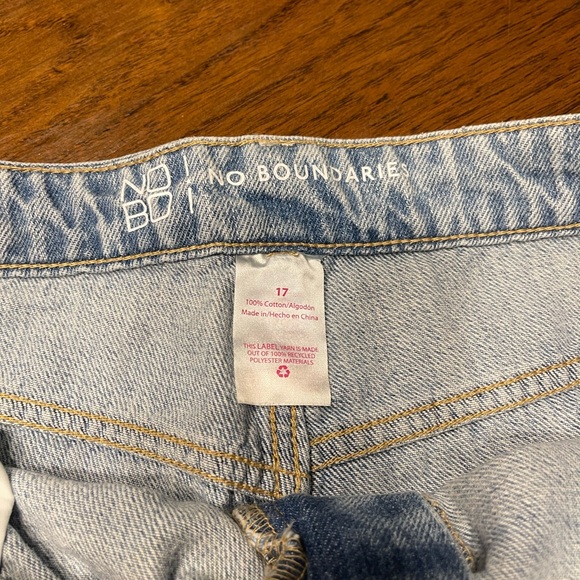 NoBo women’s jeans size 17 wide leg distressed NWT - Picture 8 of 14